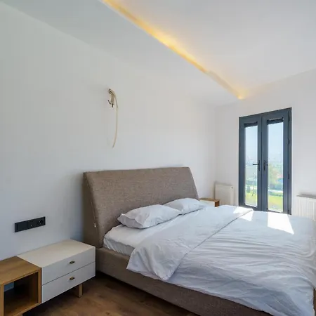 Luxury Nature Near Ephesus With Heated Pool * Kusadası
