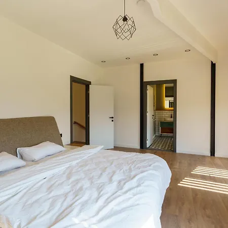Villa Luxury Nature Near Ephesus With Heated Pool