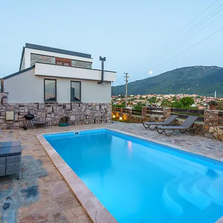 Vila Luxury Nature Near Ephesus With Heated Pool *