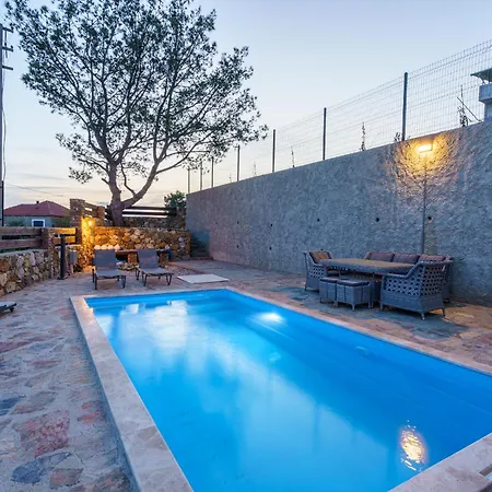 Vila Luxury Nature Near Ephesus With Heated Pool *