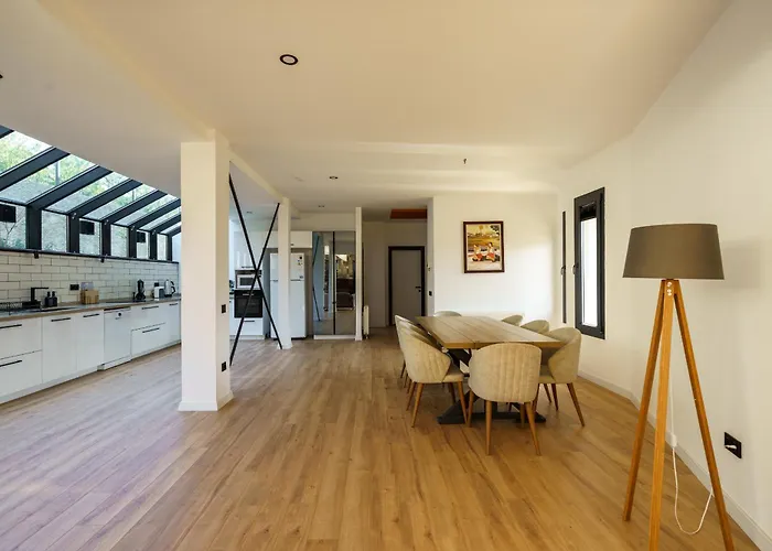 Villa Luxury Nature Near Ephesus With Heated Pool *